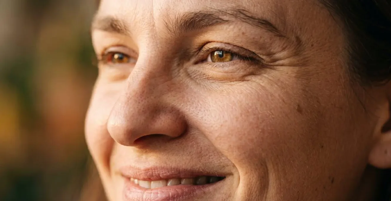 Éclairage optimal permettant la lecture labiale et la perception des micro-expressions faciales